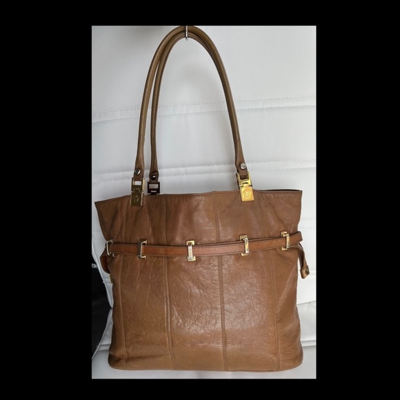 V E R S A C E - Picture 2 of 6